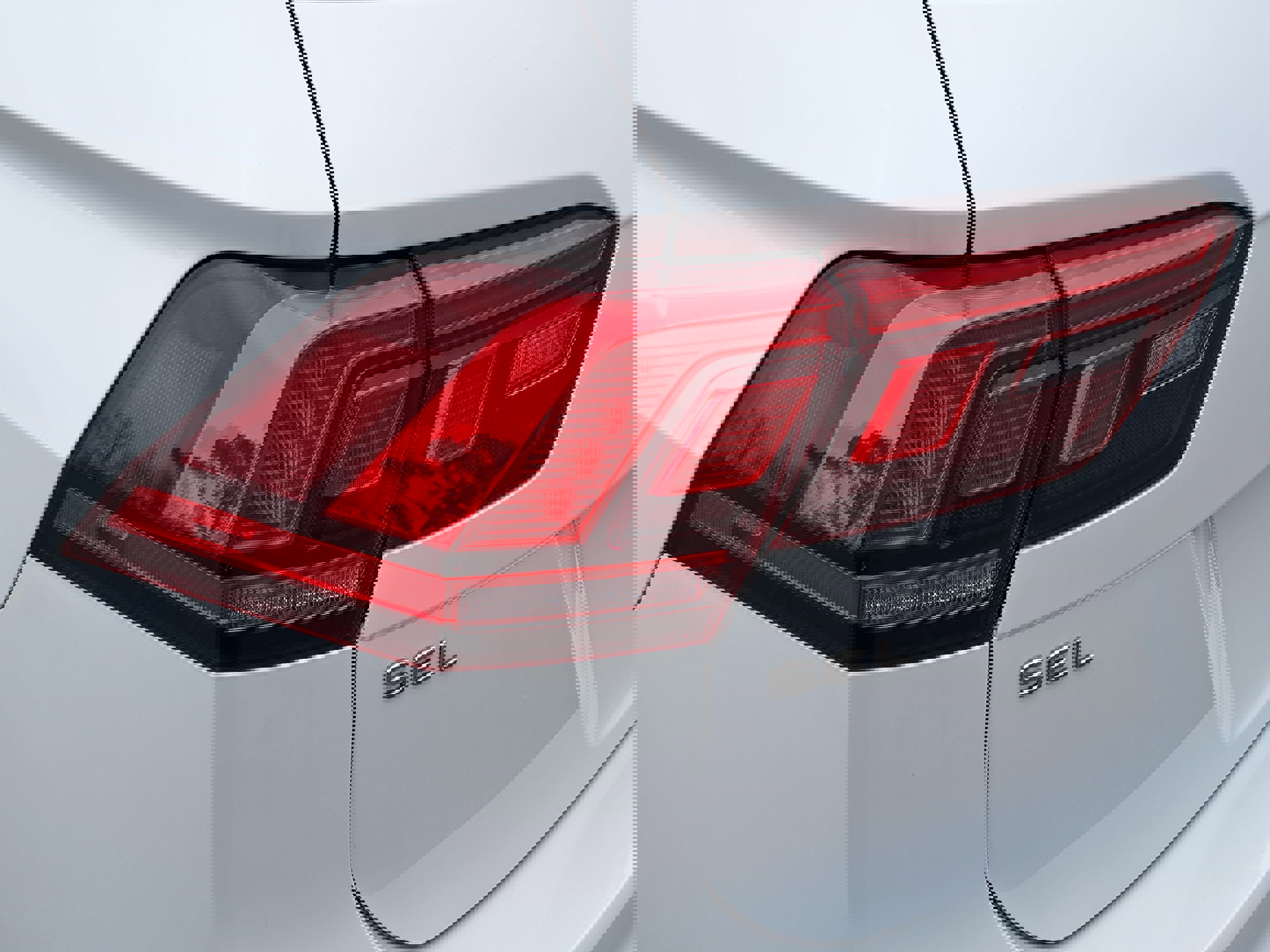 Certified 2024 Volkswagen Tiguan SEL R-Line image 33