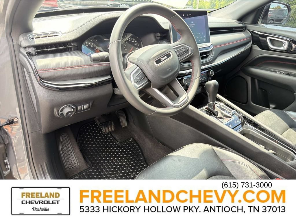 Used 2024 Jeep Compass Trailhawk AWD/4WD image 26