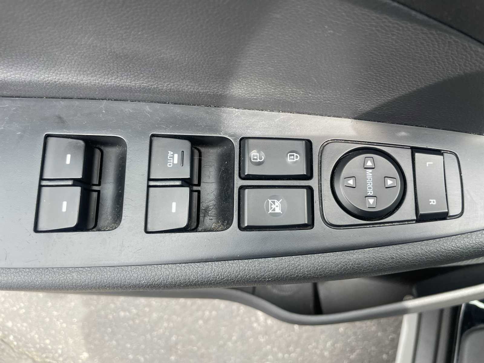 Used 2017 Hyundai Tucson Sport FWD image 15