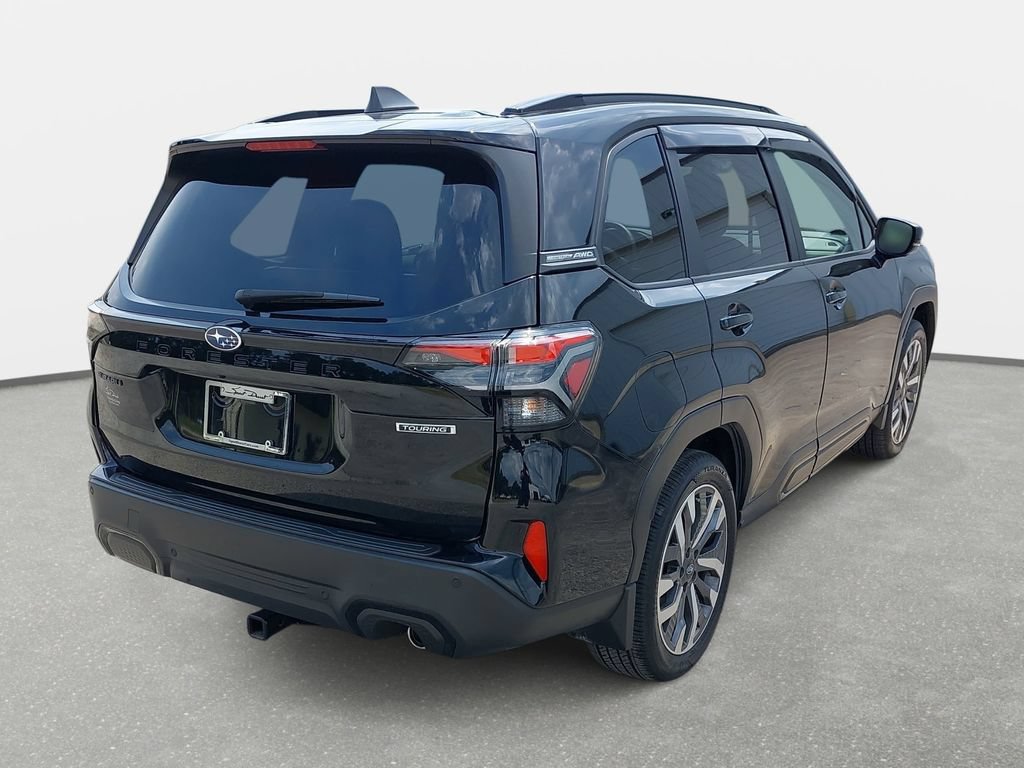 Used 2025 Subaru Forester Touring AWD/4WD image 5