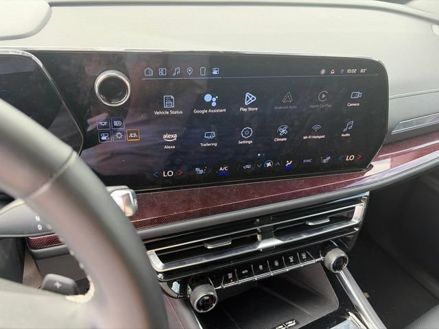 Used 2025 Chevrolet Traverse Z71 AWD/4WD image 15