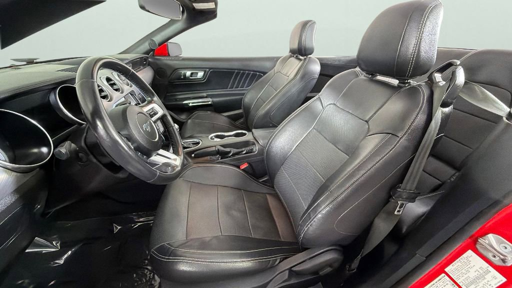 Used 2020 Ford Mustang Premium RWD image 21