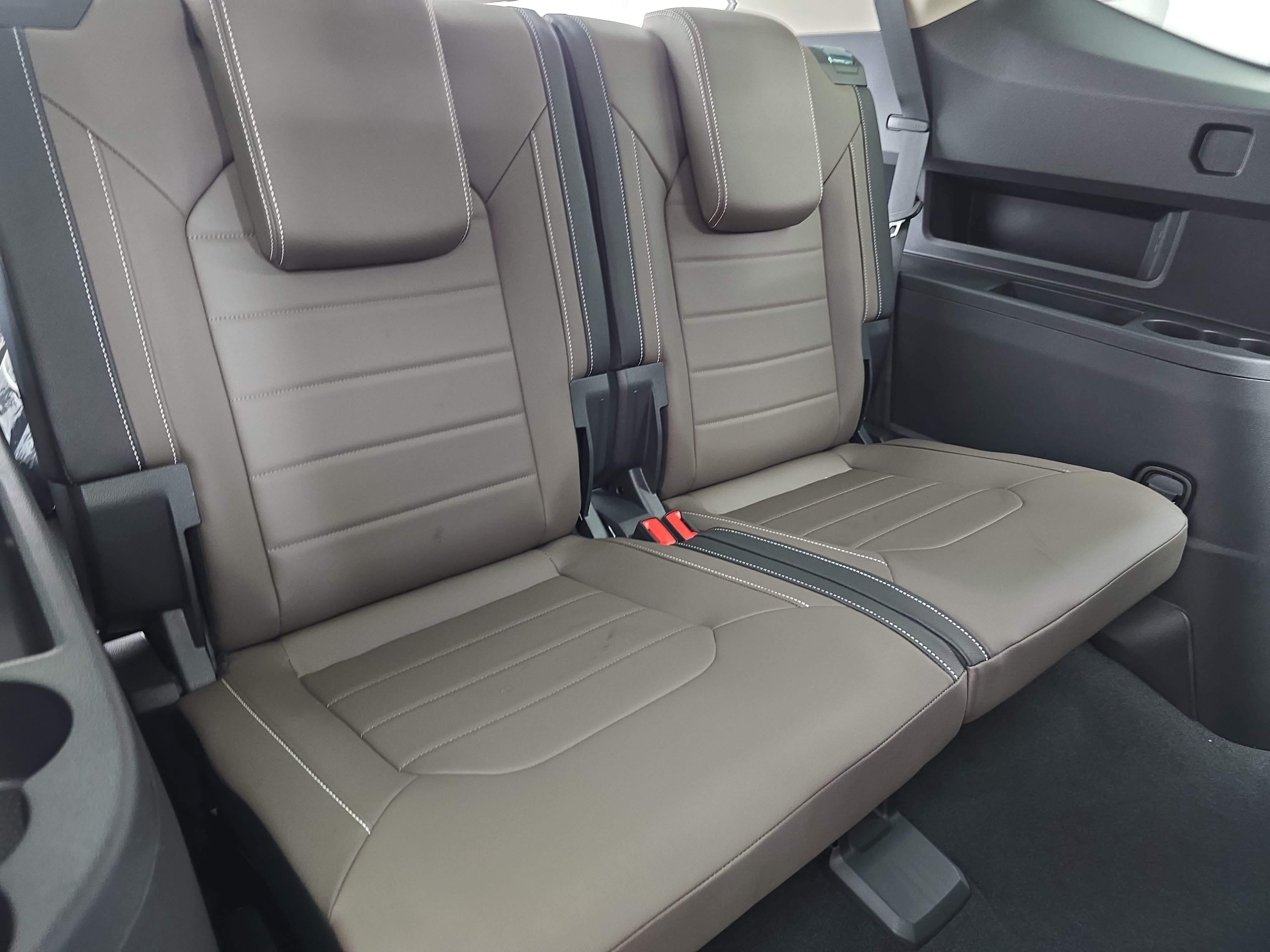 New 2026 Volkswagen Atlas SEL AWD/4WD image 12
