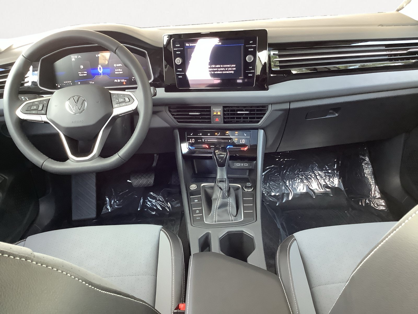 New 2026 Volkswagen Jetta SE FWD image 14