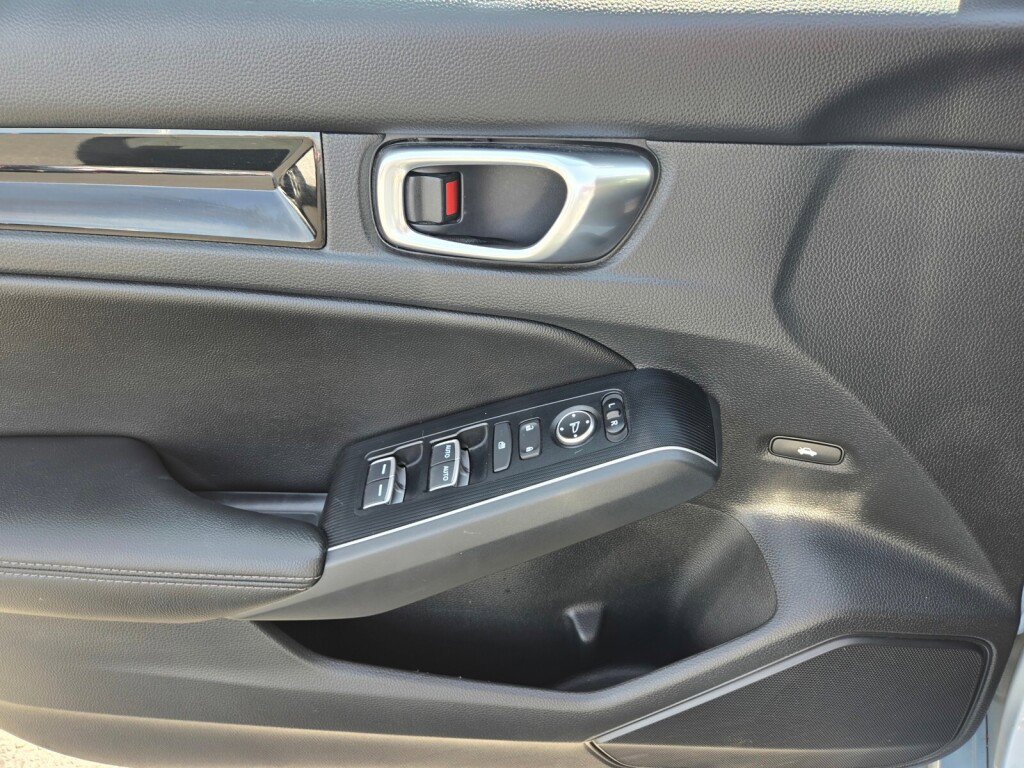 Certified 2023 Honda Civic Touring image 17