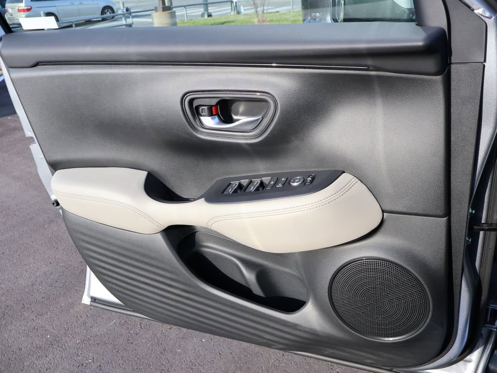 Certified 2026 Honda HR-V EX-L image 30