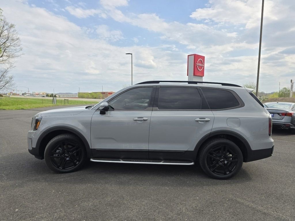 Used 2024 Kia Telluride EX X-Line image 11