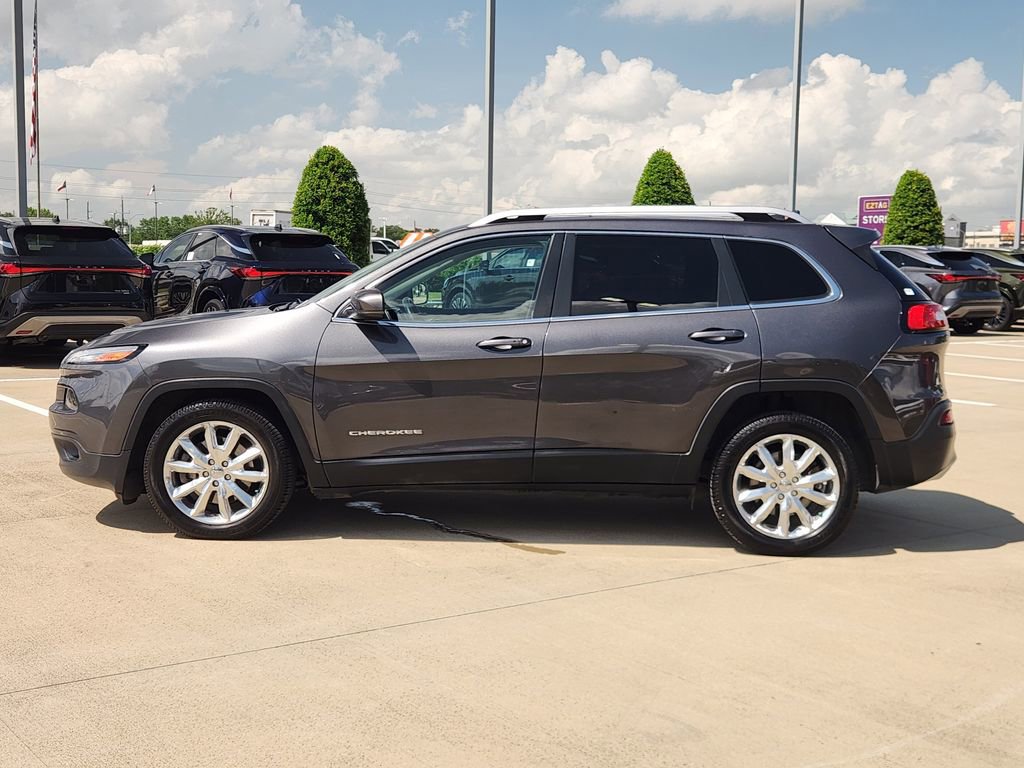 Used 2016 Jeep Cherokee Limited FWD image 4