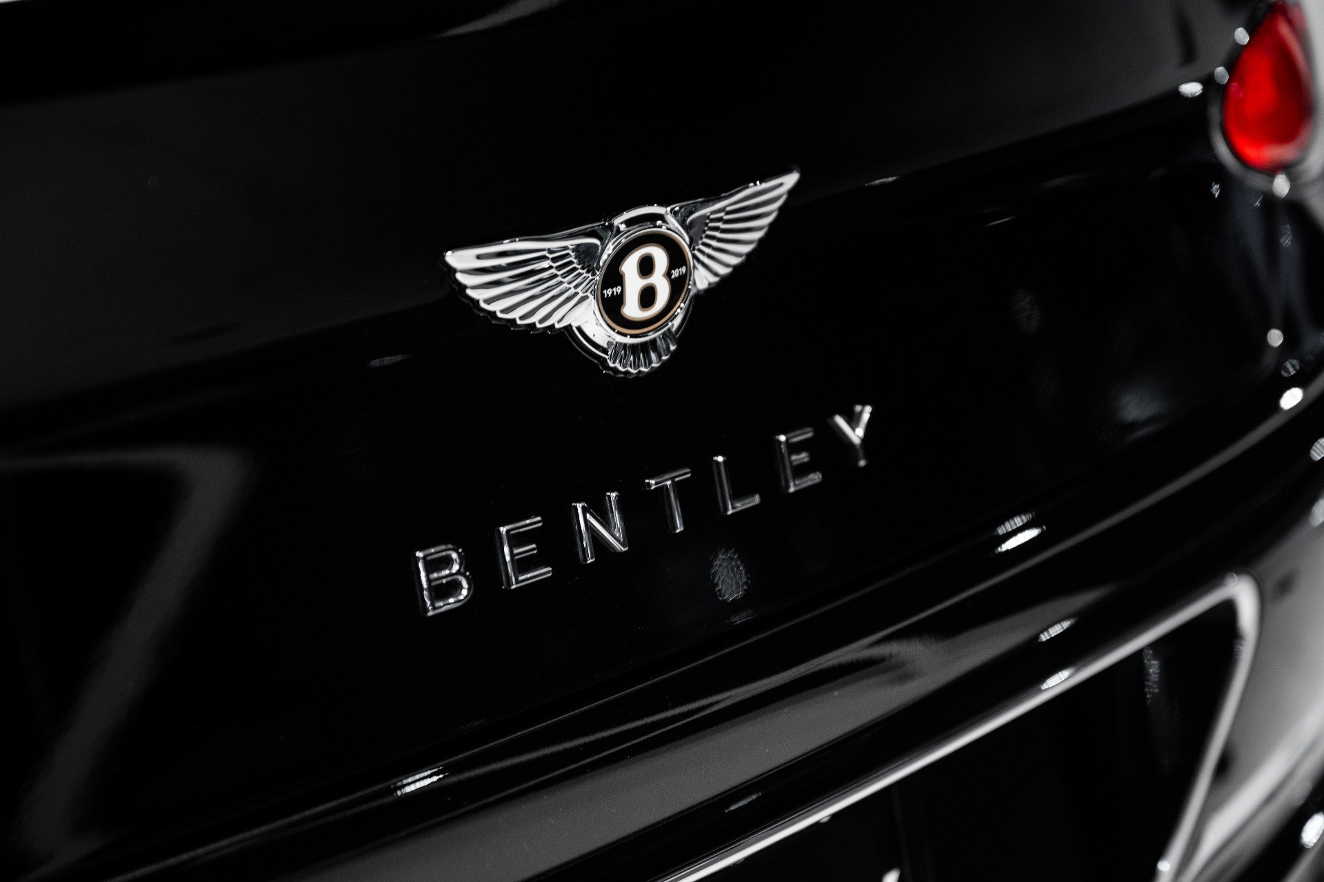 Used 2020 Bentley Continental GT image 13