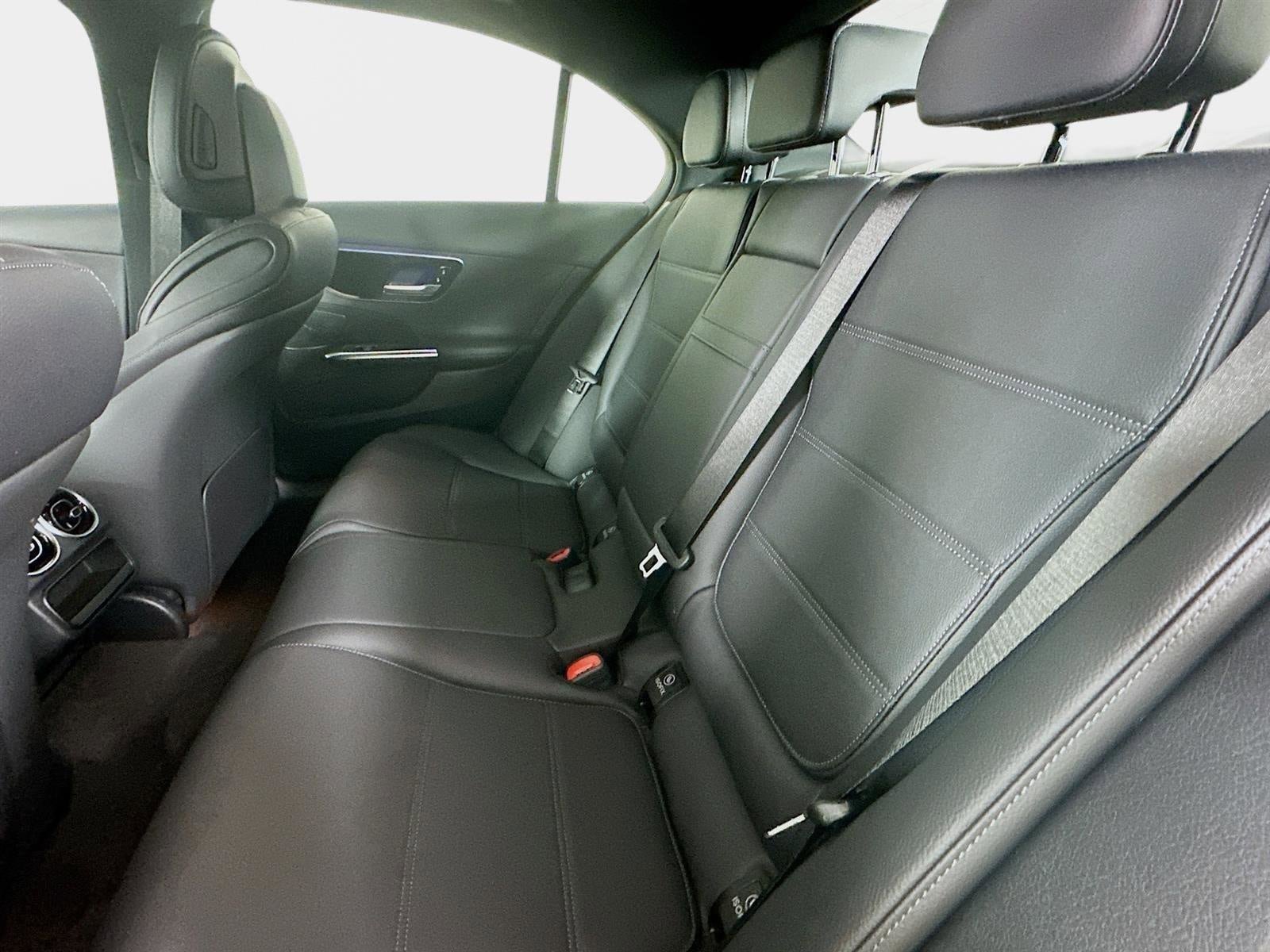 Used 2026 Mercedes-Benz C 300 4MATIC Sedan image 47