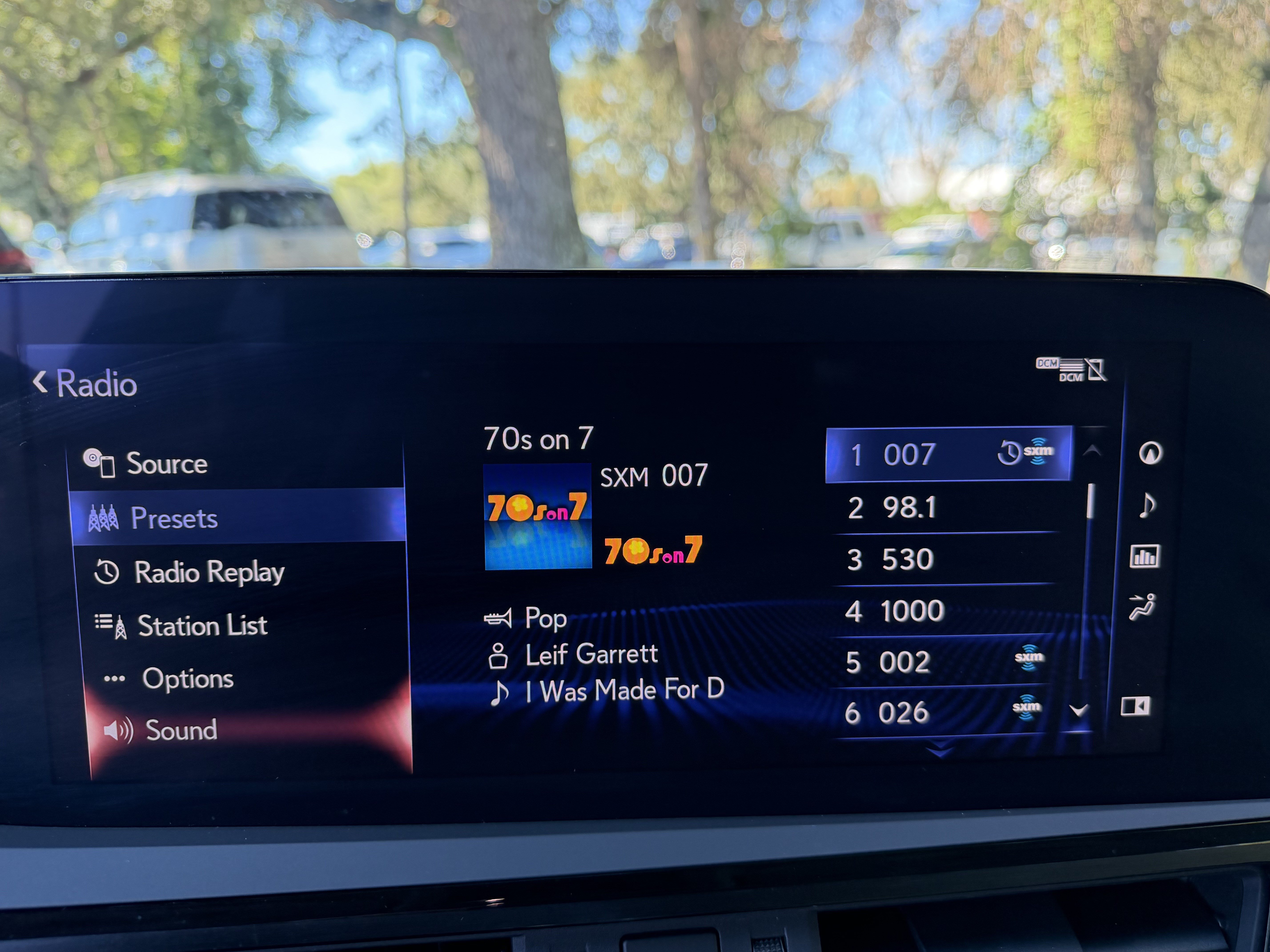 Used 2022 Lexus ES 300h Ultra Luxury FWD image 25