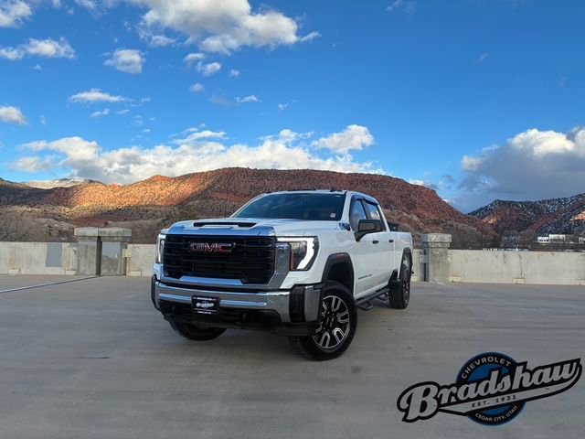 Used 2024 GMC Sierra 2500 Pro w/ Convenience Package AWD/4WD image 1