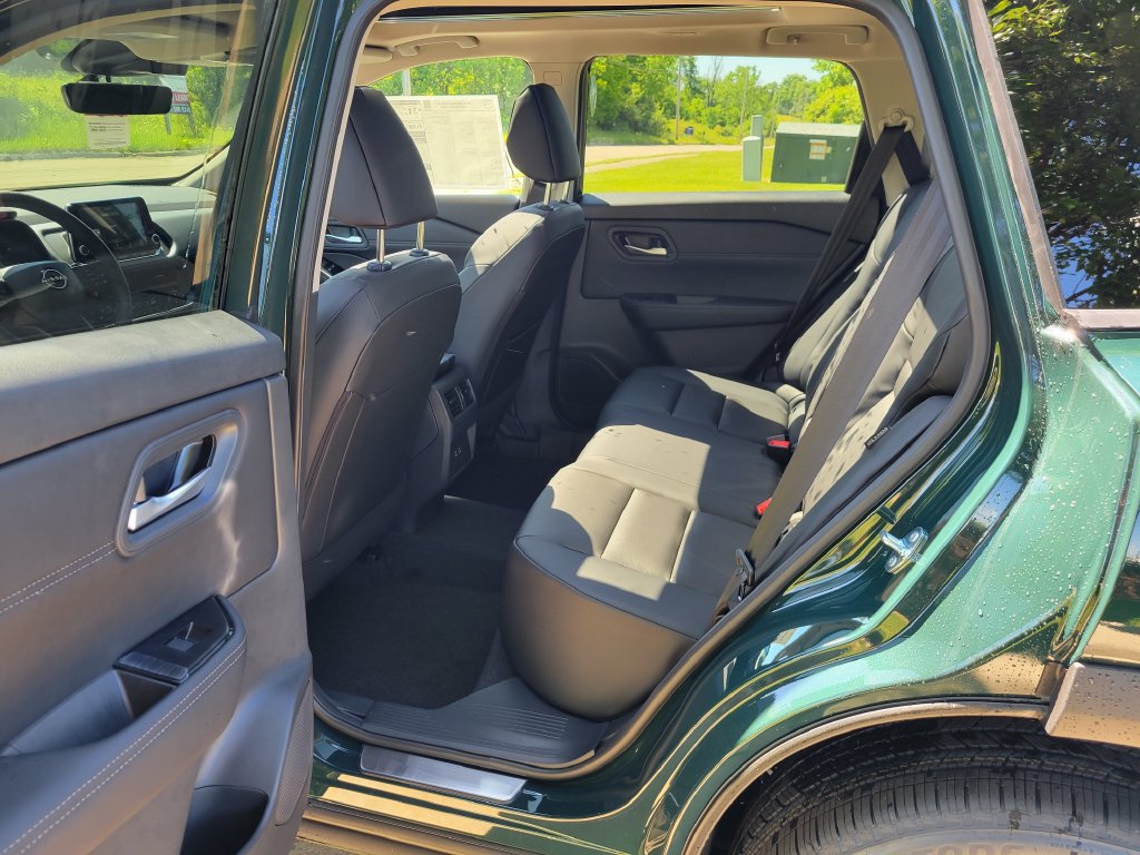 New 2026 Nissan Rogue Dark Armor AWD/4WD image 12