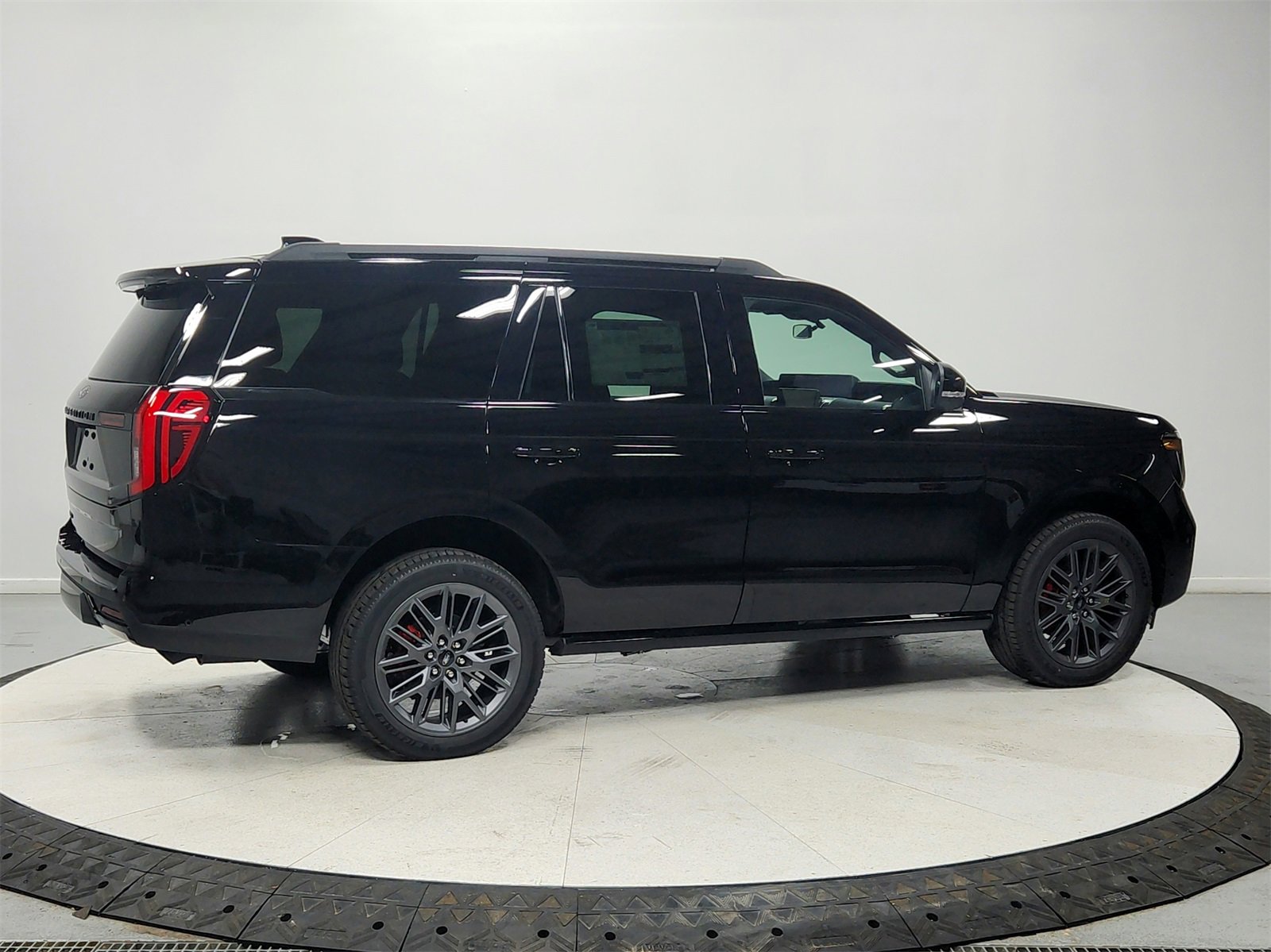 New 2025 Ford Expedition Platinum image 7
