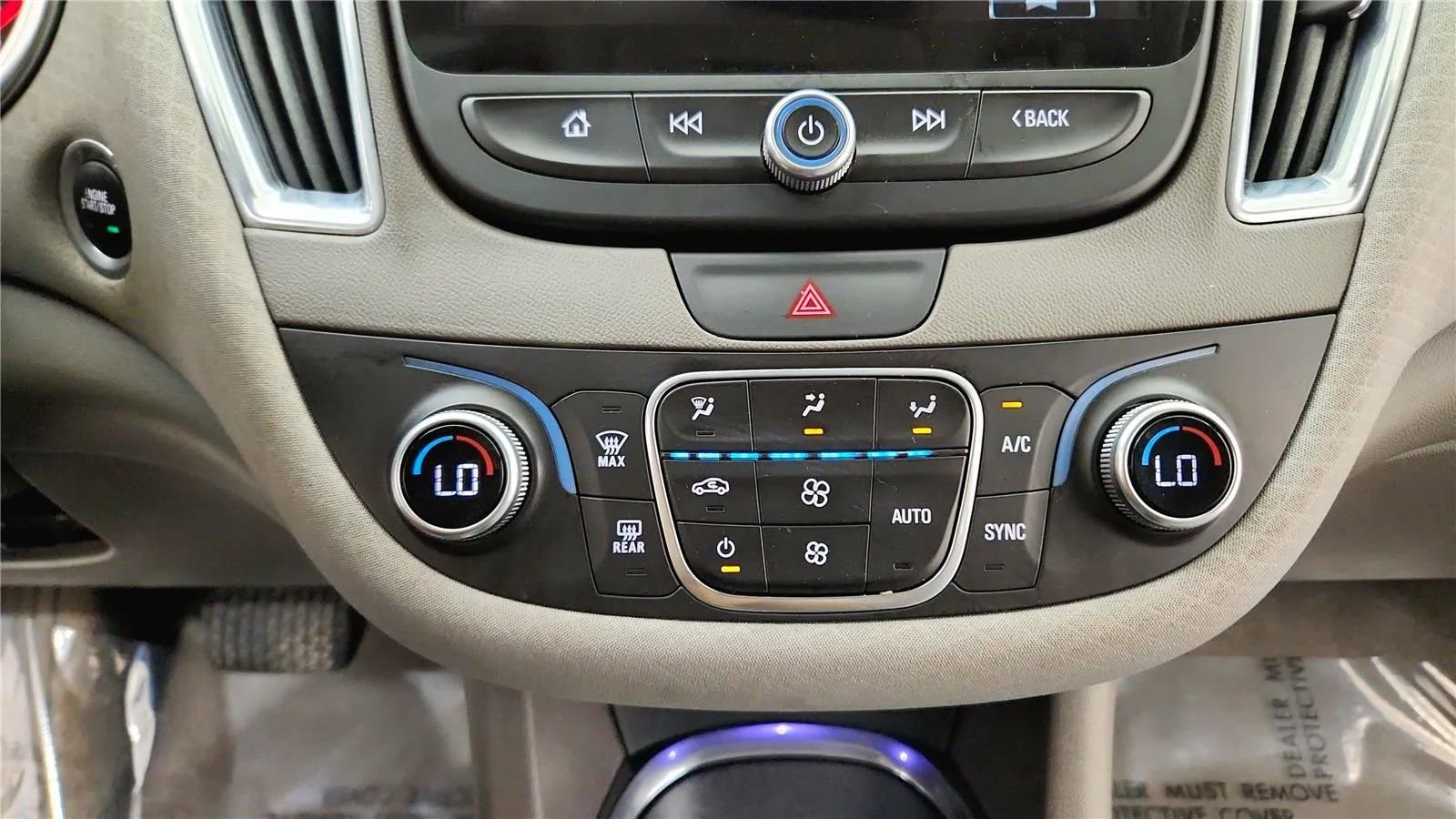 Used 2018 Chevrolet Malibu Hybrid w/ Driver Confidence Package image 26