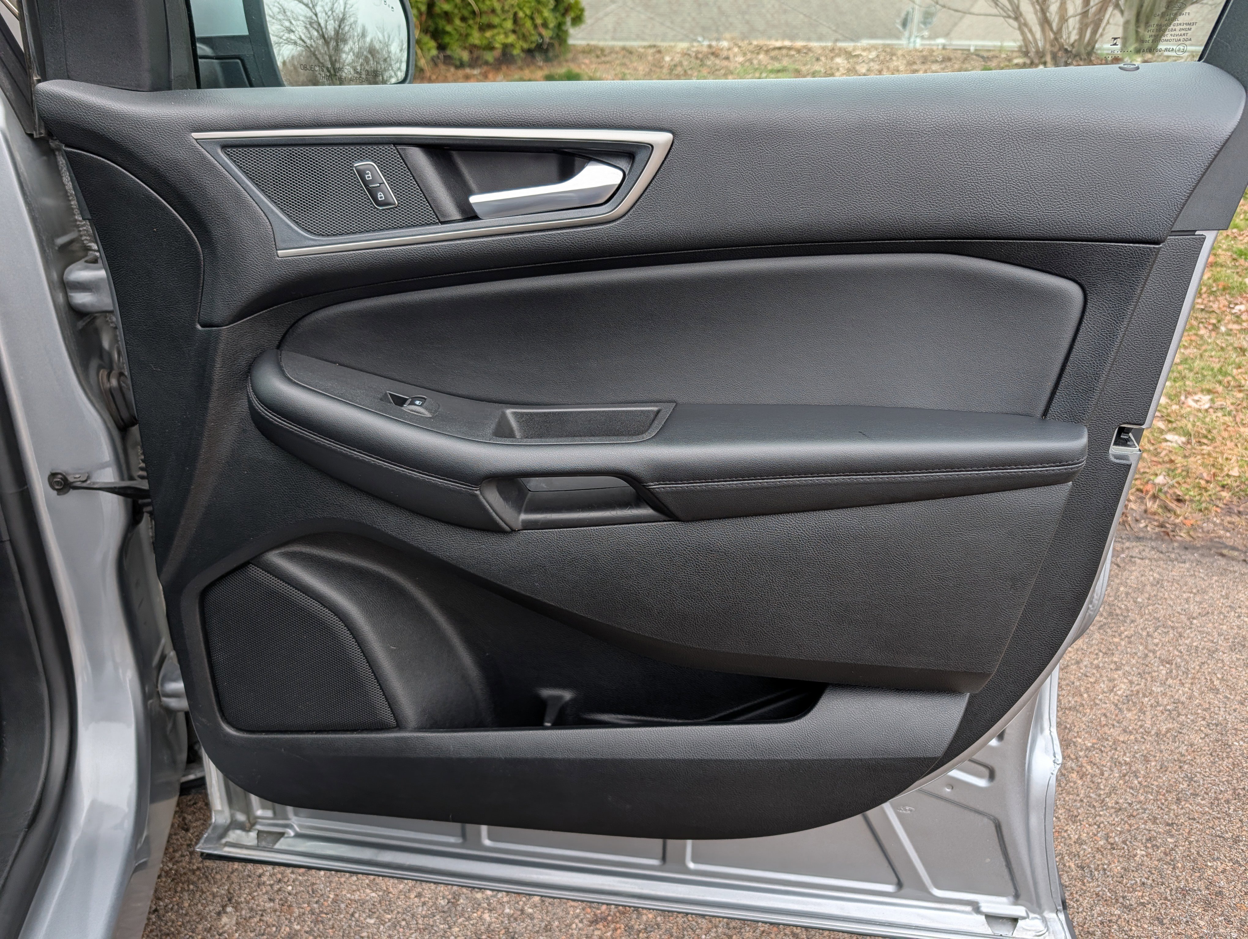 Used 2024 Ford Edge SEL image 34