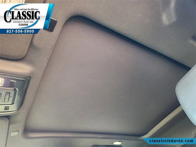 Used 2022 Chevrolet Suburban Z71 w/ Z71 Off-Road Package image 24