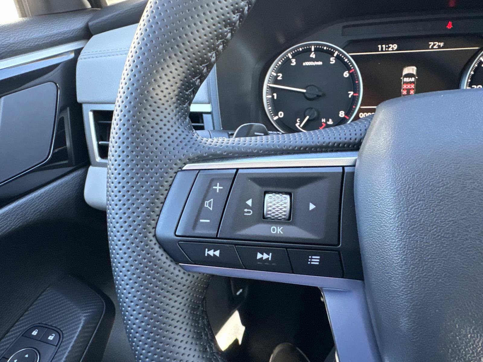 New 2026 Mitsubishi Outlander SE FWD image 17