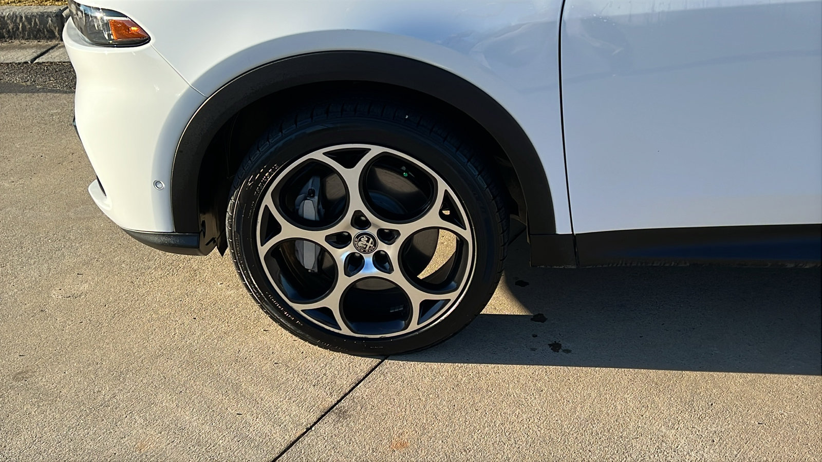 Used 2024 Alfa Romeo Tonale Sprint image 12