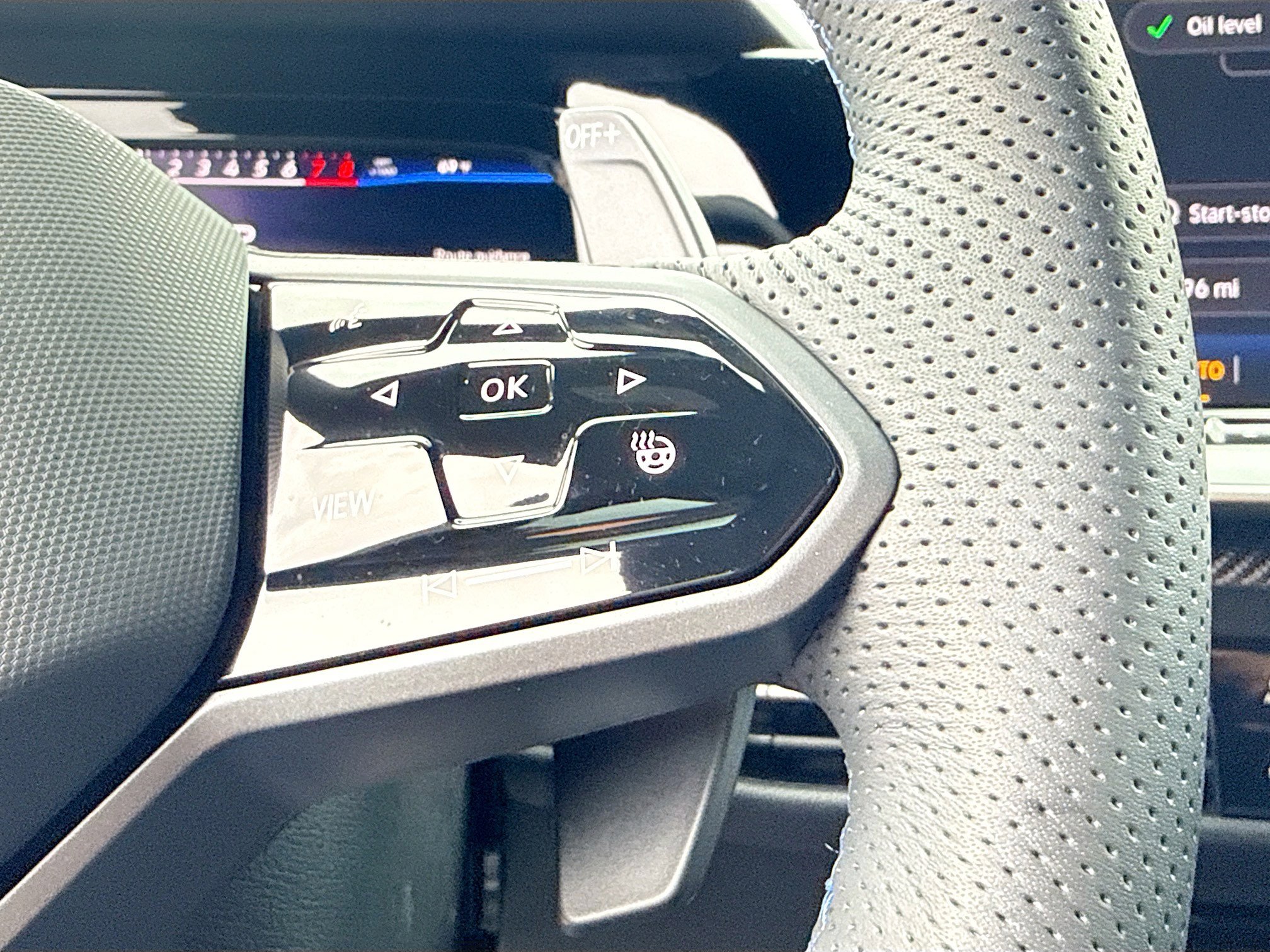 Used 2025 Volkswagen Golf R Black Edition w/ Euro Stye Package image 37