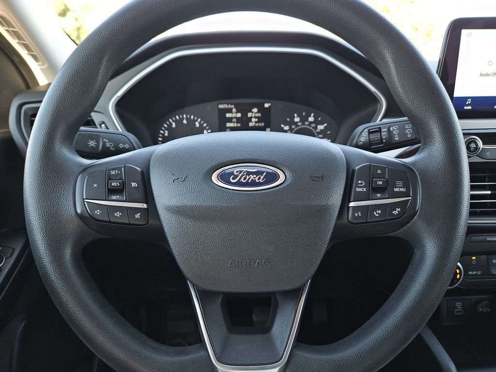 Used 2022 Ford Escape SE image 24