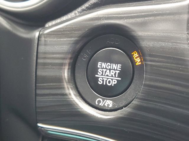 Used 2019 Jeep Grand Cherokee Limited w/ Trailer Tow Group IV image 19