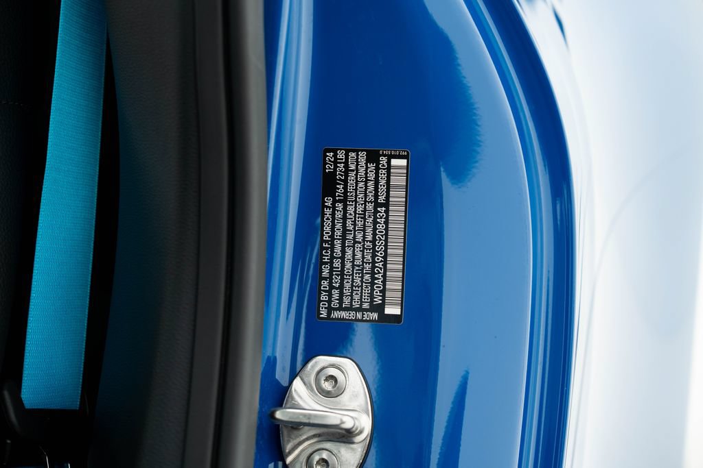 Used 2025 Porsche 911 Carrera RWD image 43