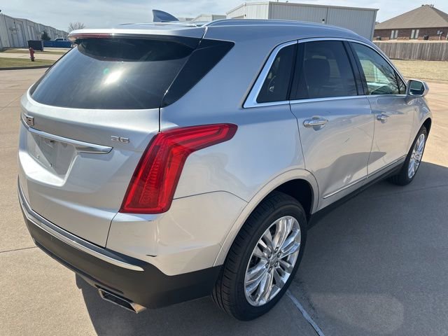 Used 2019 Cadillac XT5 Premium Luxury FWD image 5
