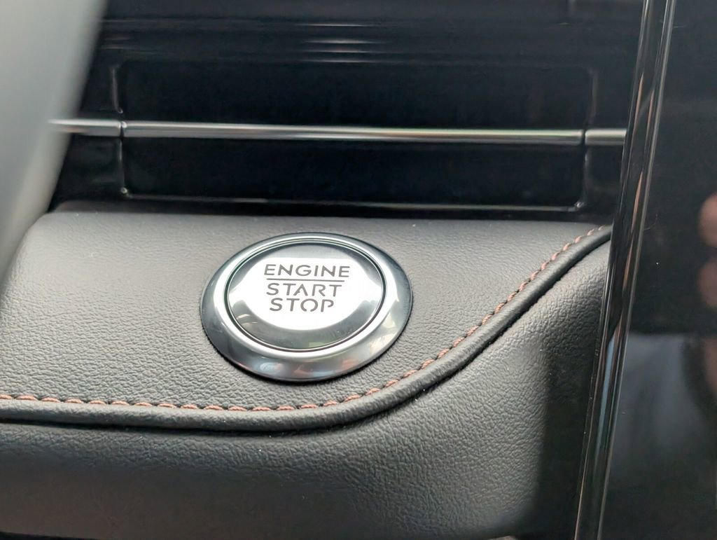 New 2026 Lincoln Nautilus Reserve AWD/4WD image 22