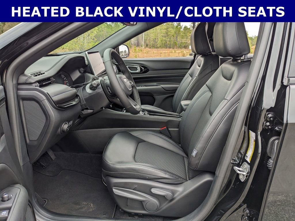 New 2026 Jeep Compass Latitude image 4