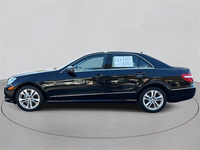 Used 2011 Mercedes-Benz E 350 4MATIC Sedan image 2