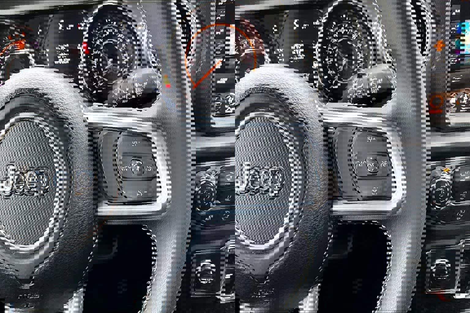 Used 2023 Jeep Wrangler Sahara image 26