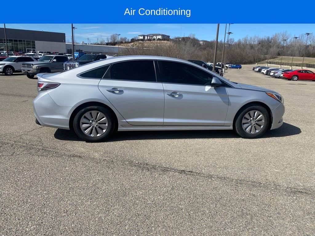 Used 2016 Hyundai Sonata SE image 7