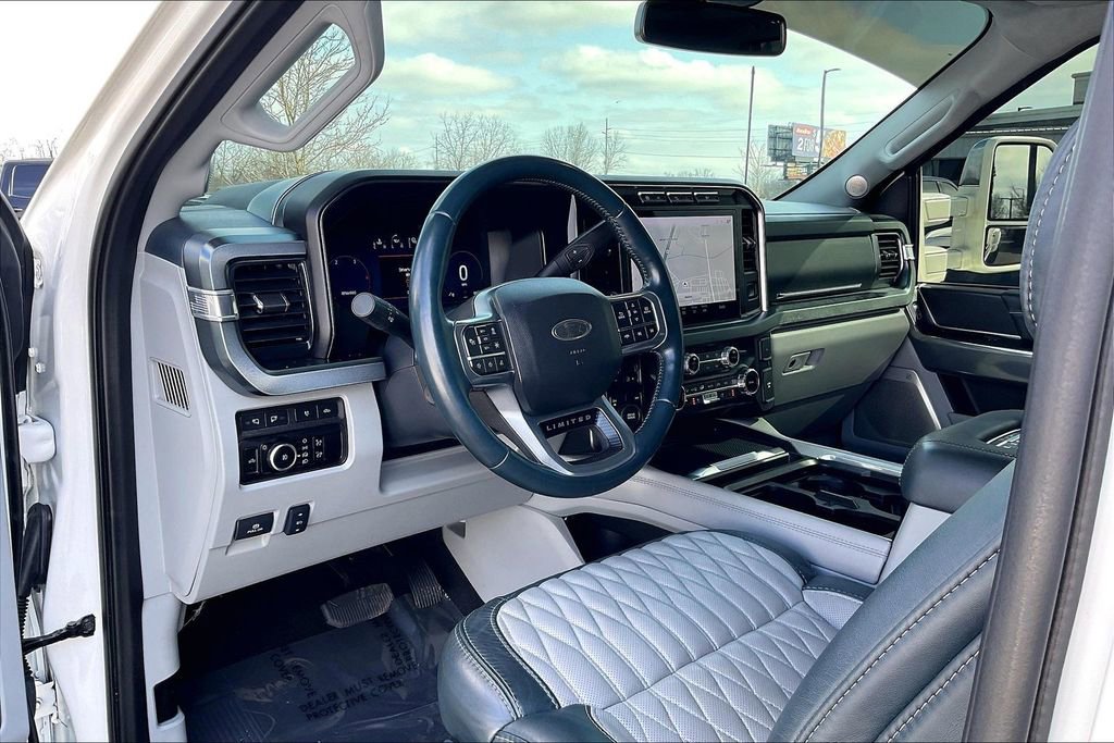 Used 2024 Ford F450 Limited image 20