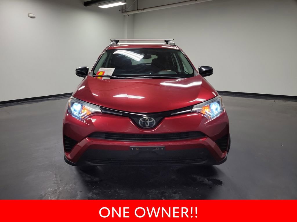Used 2018 Toyota RAV4 LE image 3