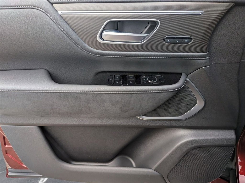 New 2026 INFINITI QX80 Luxe w/ Cargo Package image 16