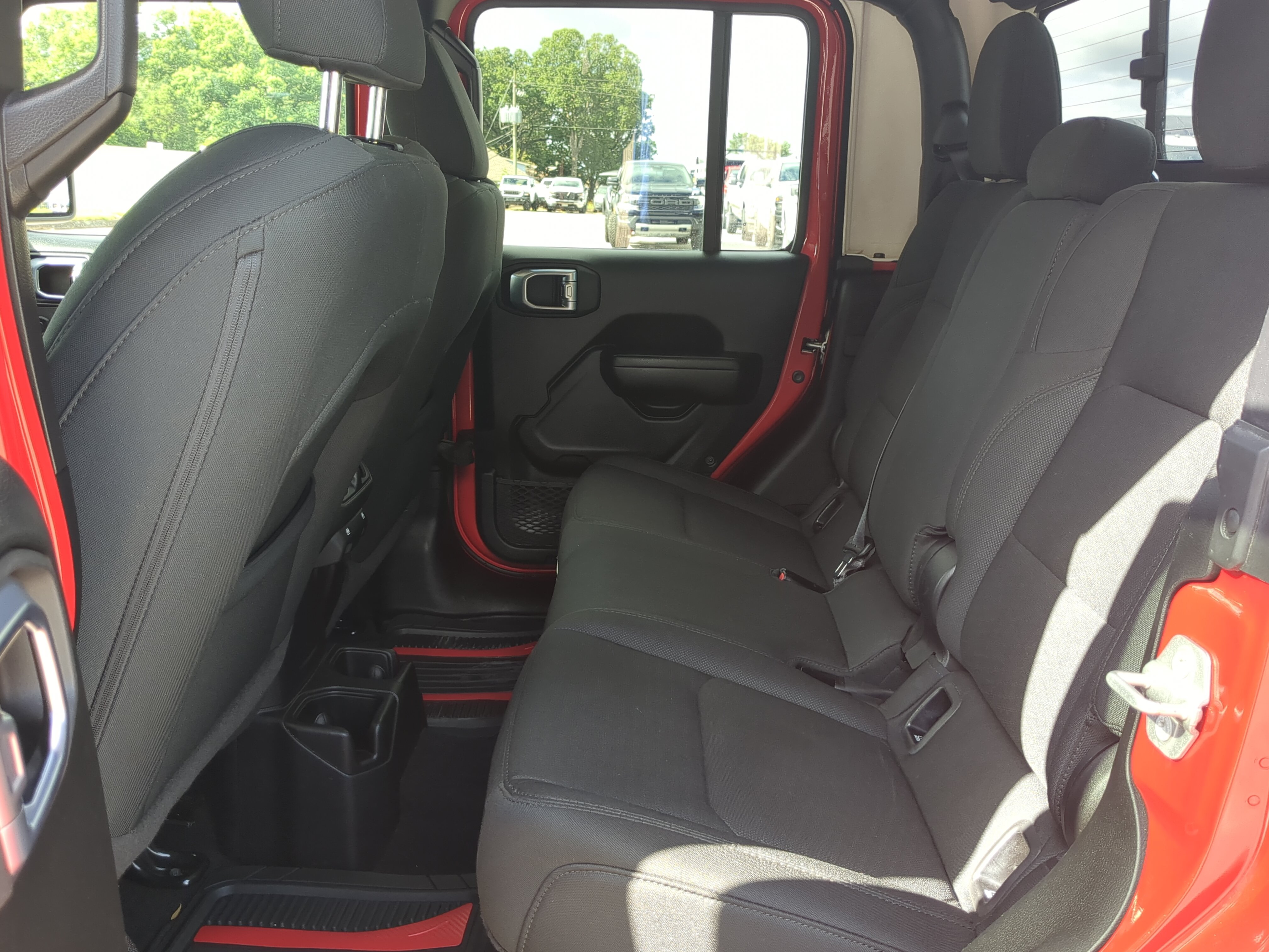Used 2021 Jeep Gladiator Sport AWD/4WD image 12