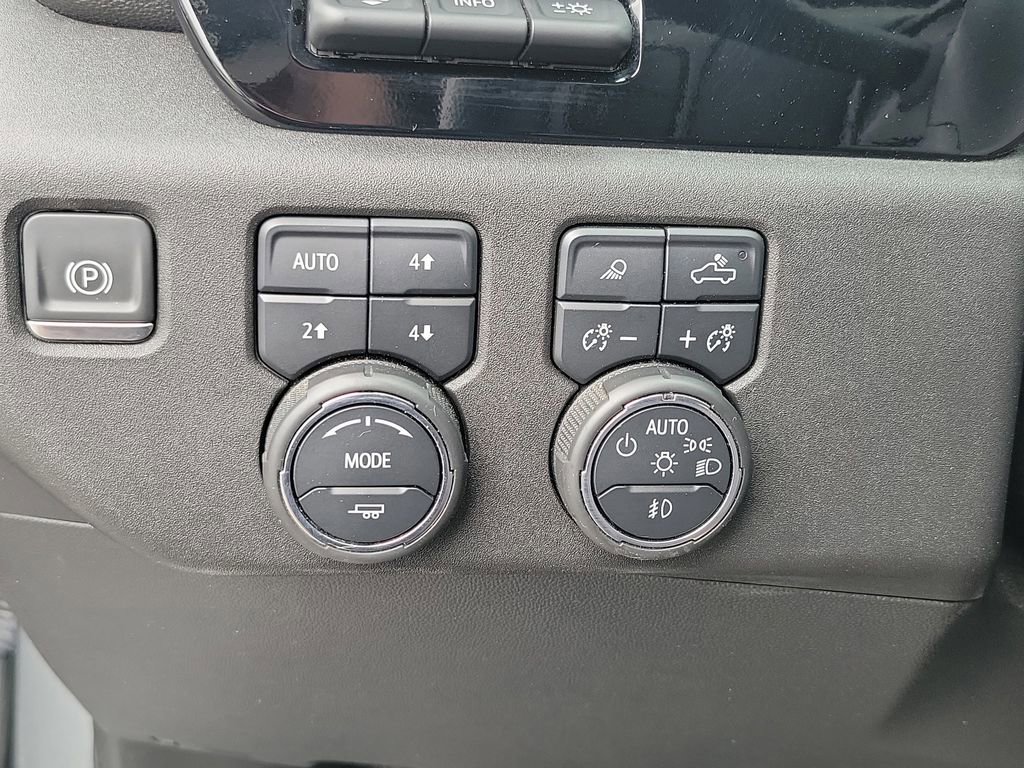 Certified 2024 Chevrolet Silverado 3500 High Country w/ High Country Premium Package AWD/4WD image 26