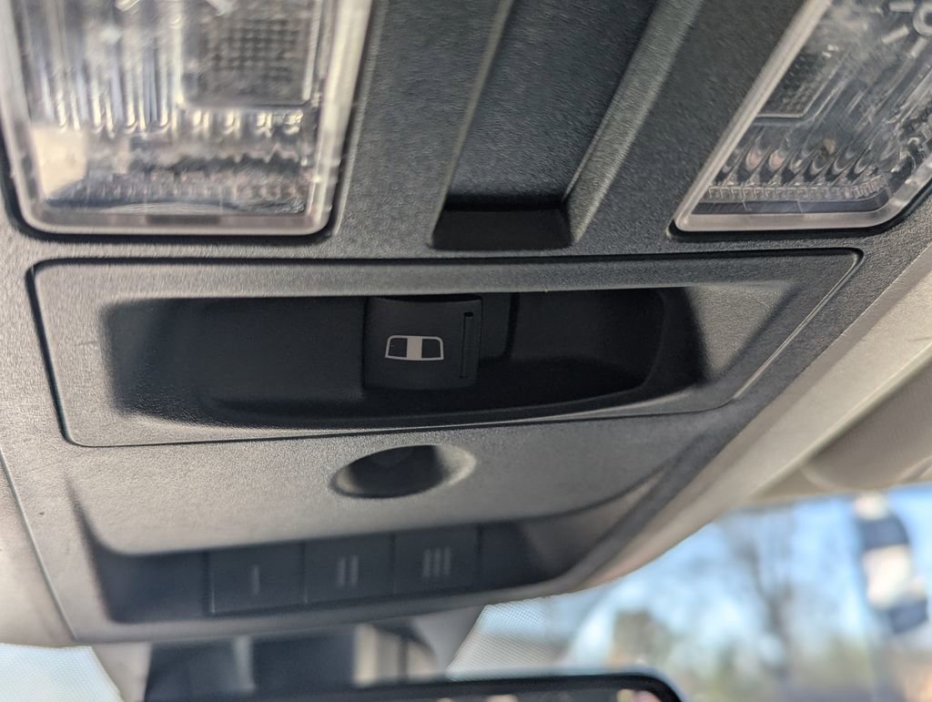 Used 2018 RAM 1500 Sport w/ Comfort Group image 17