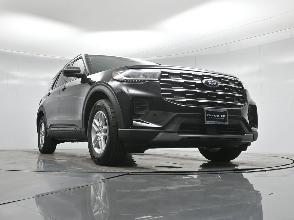 New 2026 Ford Explorer Active RWD image 44