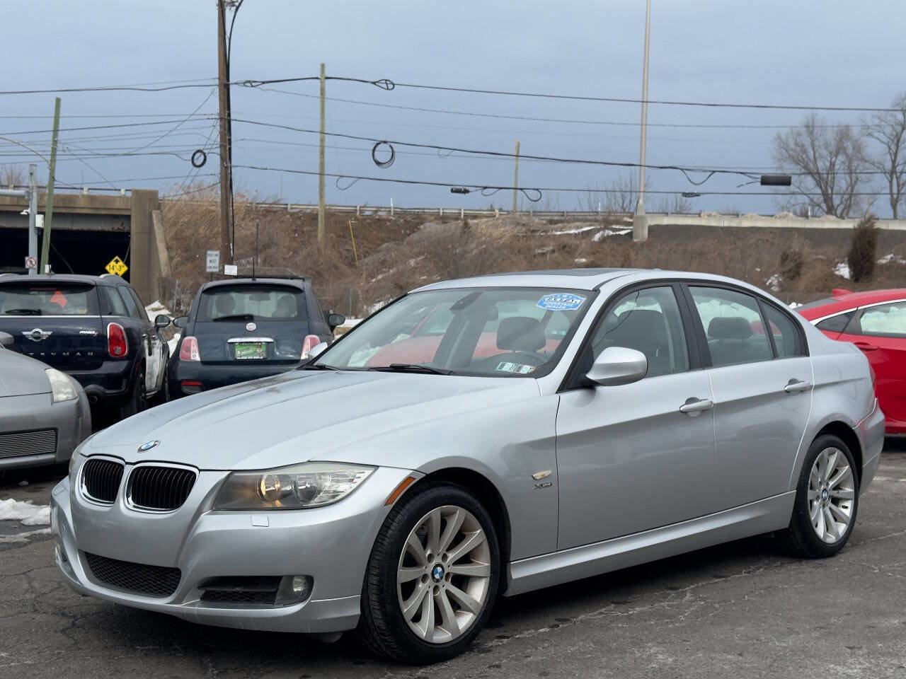 Used 2011 BMW 328i xDrive Sedan w/ Premium Pkg image 2