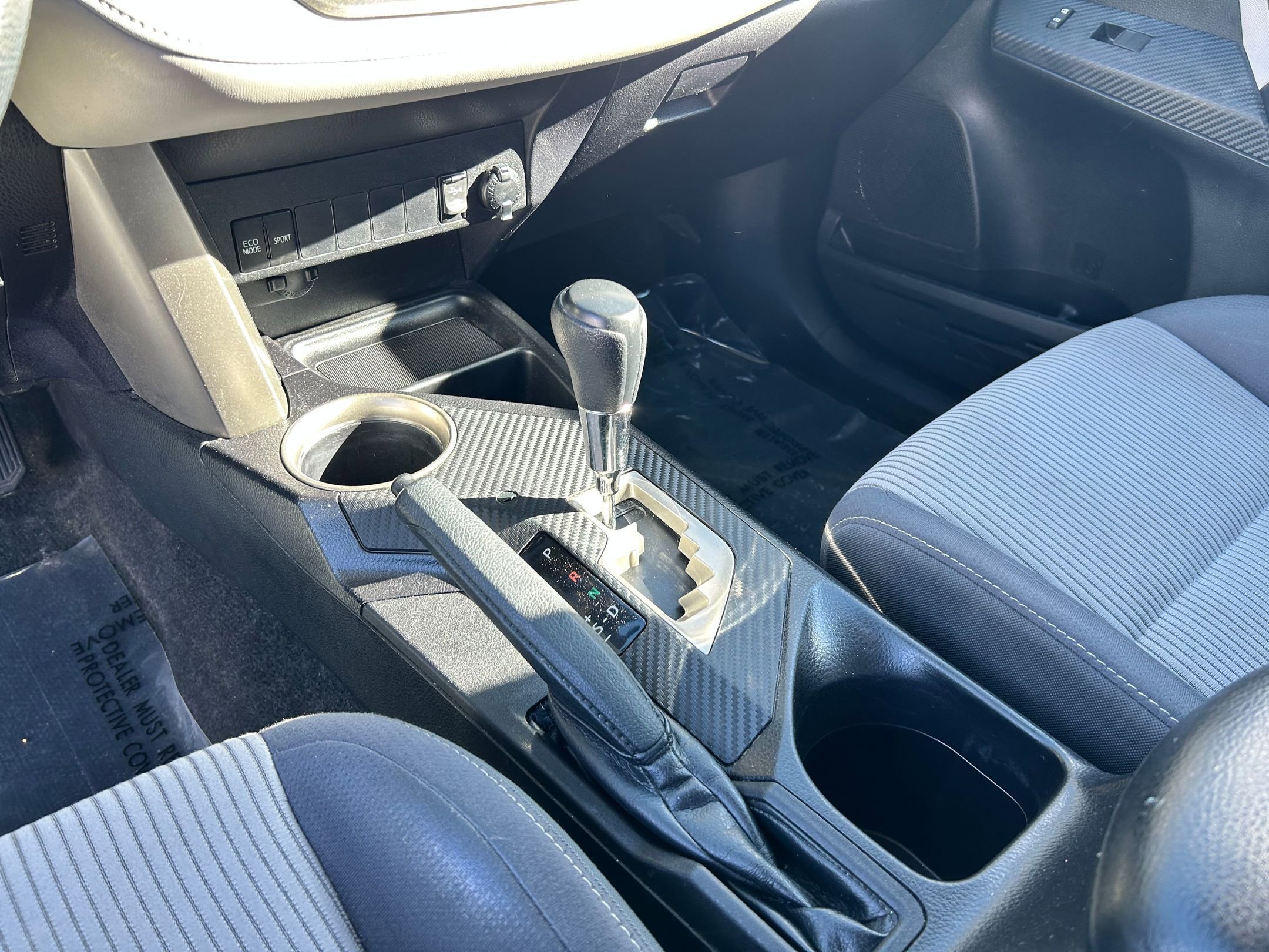 Used 2015 Toyota RAV4 XLE image 18