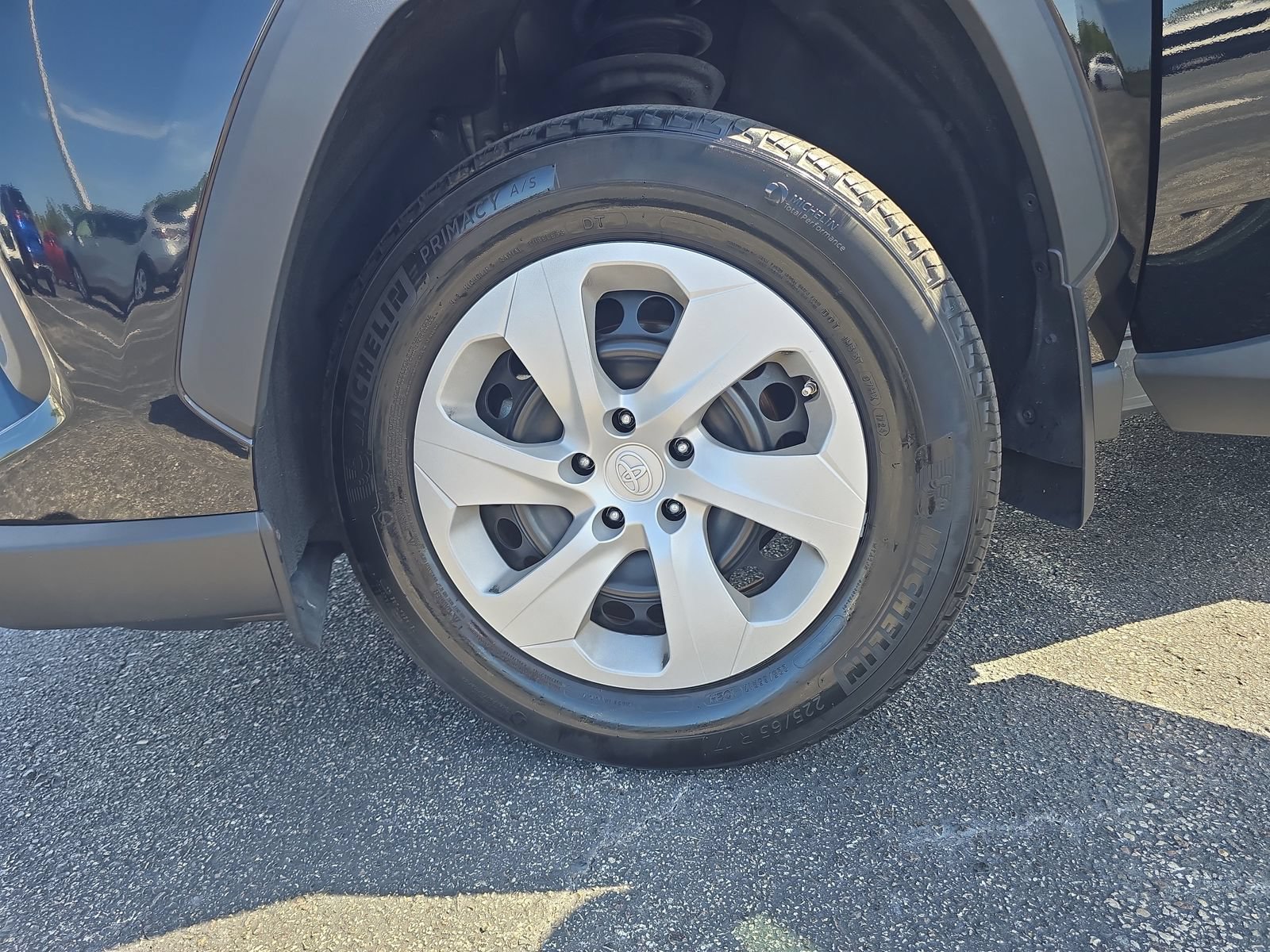 Used 2024 Toyota RAV4 LE FWD image 26