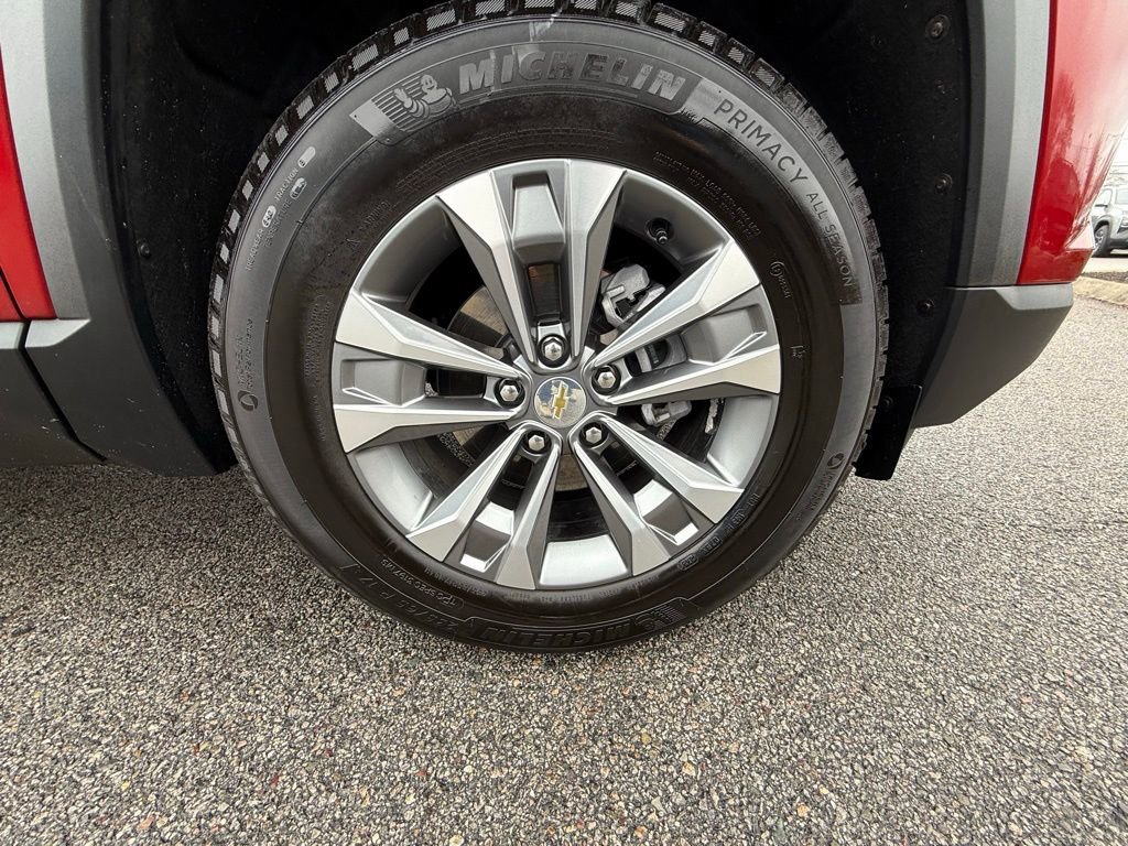 Used 2025 Chevrolet Equinox LT AWD/4WD image 33