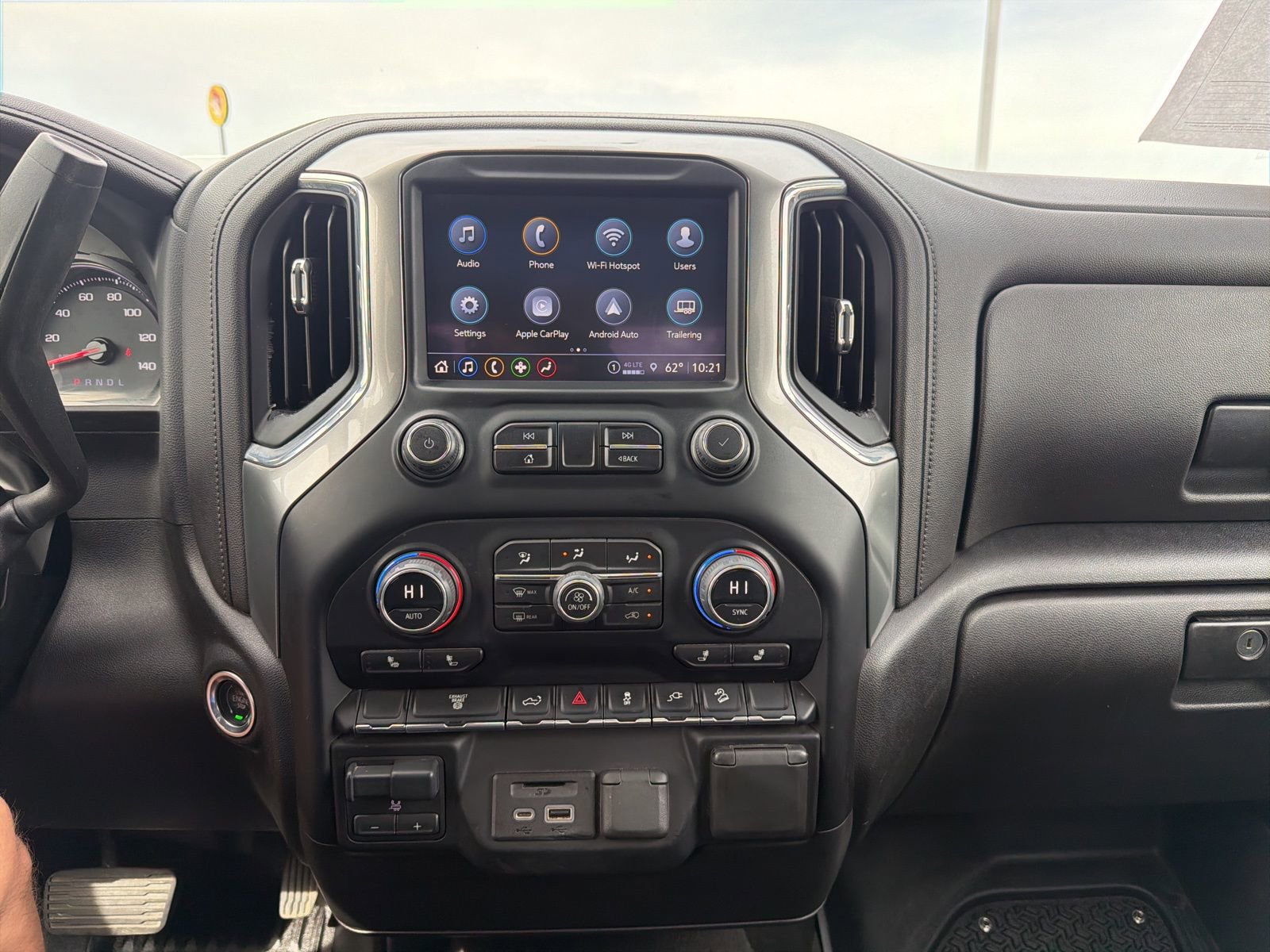 Used 2023 Chevrolet Silverado 2500 LTZ w/ Gooseneck/5TH Wheel Package AWD/4WD image 19