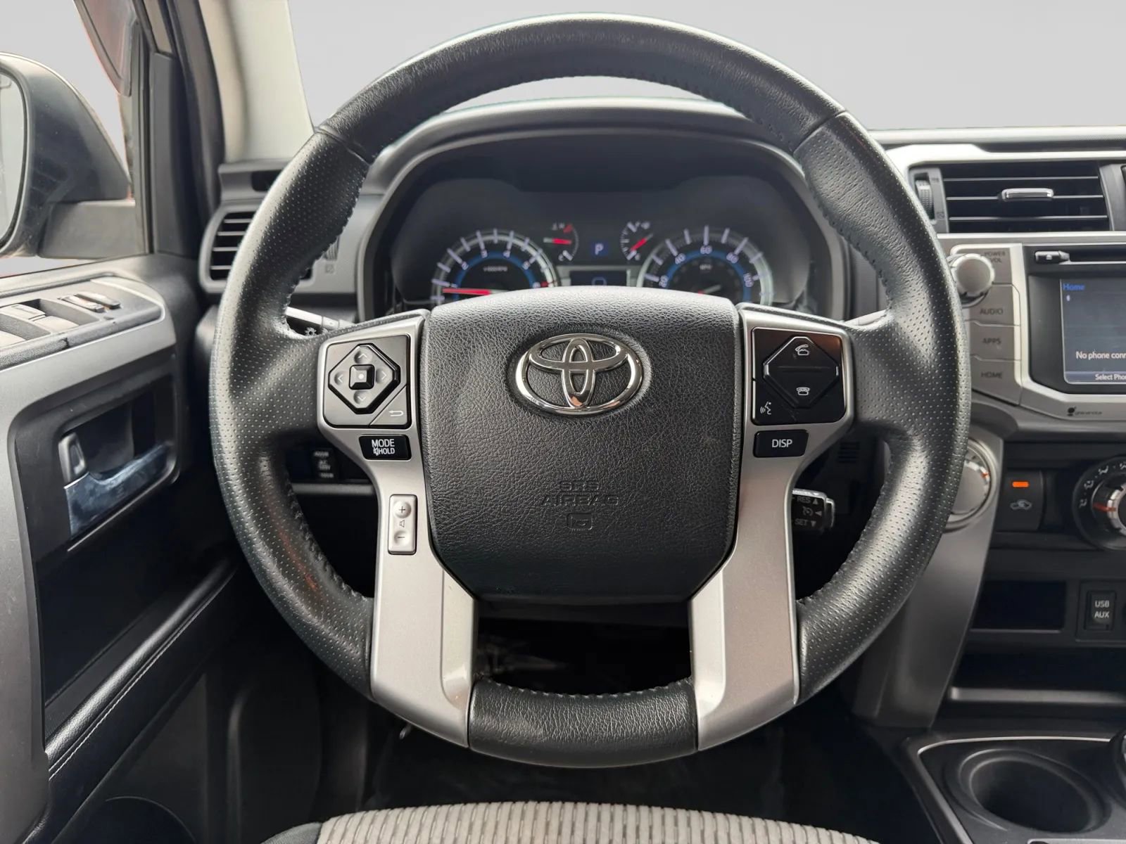 Used 2017 Toyota 4Runner SR5 AWD/4WD image 22