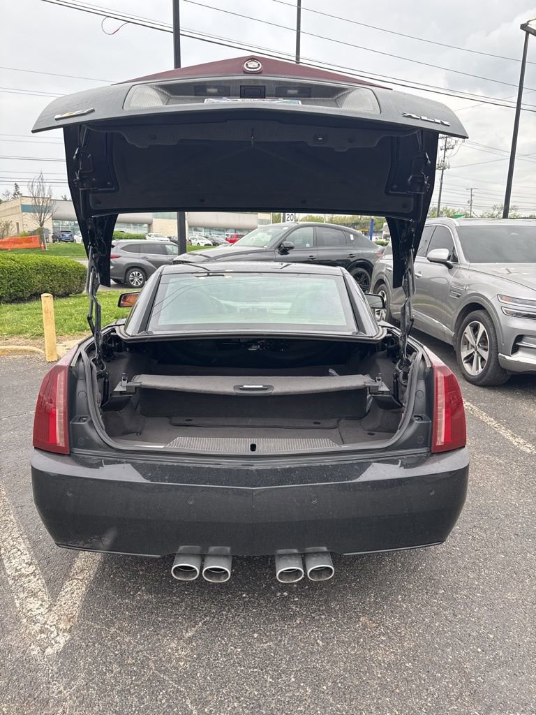 Used 2005 Cadillac XLR RWD image 5