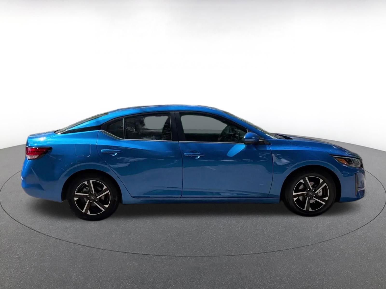 Used 2025 Nissan Sentra SV FWD image 24