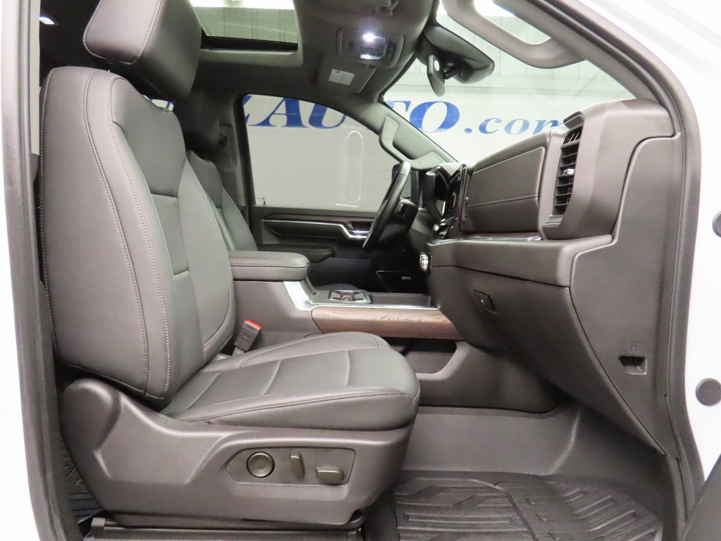 Used 2024 GMC Sierra 2500 SLT w/ SLT Premium Package image 33