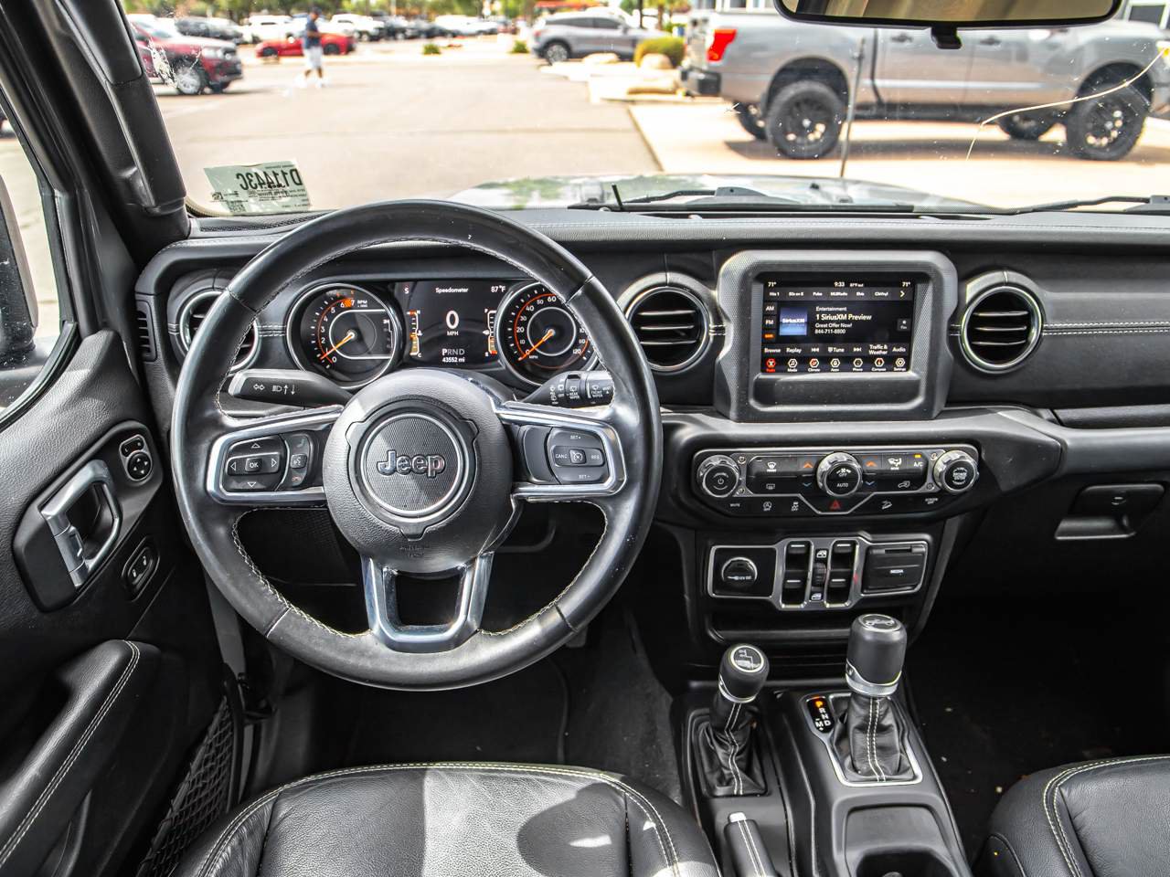 Used 2019 Jeep Wrangler Unlimited Sahara AWD/4WD image 11